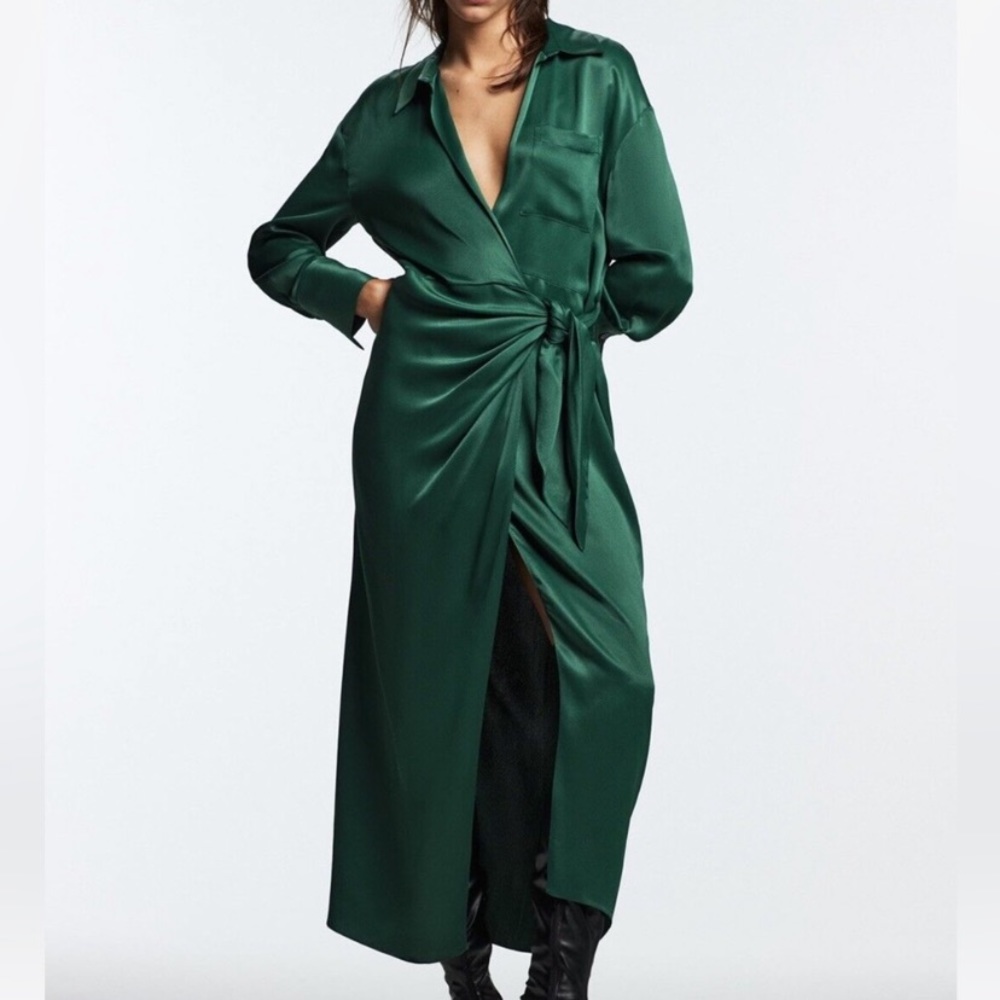 NWT ZARA Emerald Green Satin Effect Long Sleeve Wrap Maxi Dress Limited Edition